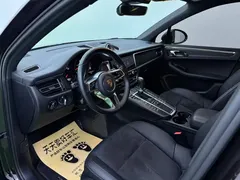 2021 Porsche Macan 2.0T — фото 5
