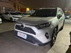 2022 Toyota RAV4 2.0L CVT 2WD Fashion, белый — фото 3