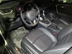 2022 Toyota RAV4 2.0L CVT 2WD Fashion, белый — фото 4