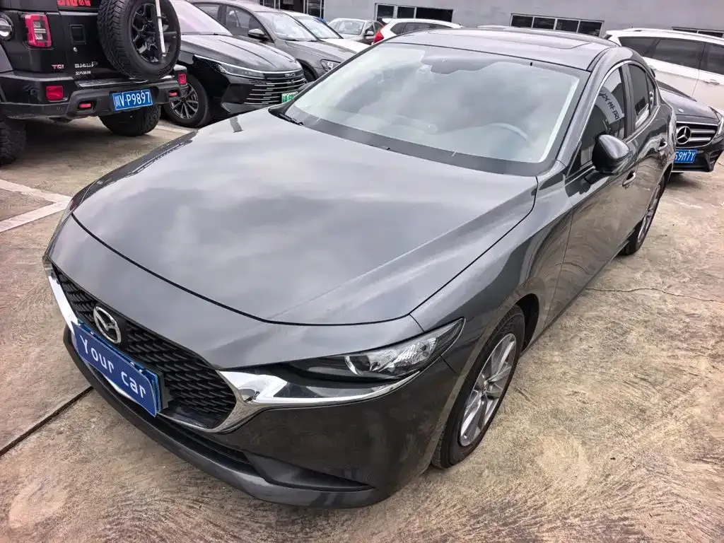 2020 Mazda 3 1.5L AT