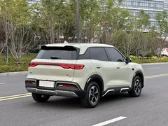 2025 BYD Yuan UP Smart Driving 401km Leading, белый — фото 19