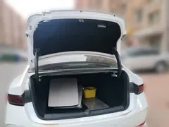 2025 BYD Qin PLUS DM-i PHEV Smart Driving 55km Leading, белый — фото 15