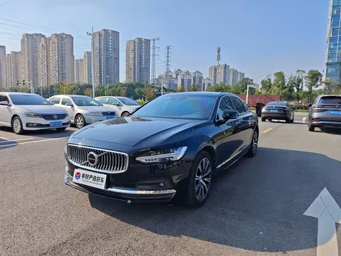 2021 Volvo S90