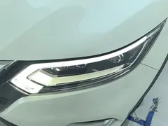 2022 Nissan Qashqai 2.0L CVT XV Prem Luxury, белый — фото 5