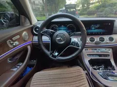 2023 Mercedes-Benz E-Class E 350 e L PHEV Sedan, чёрный — фото 11
