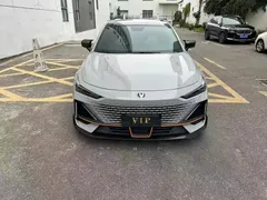 2022 Changan UNI-V 1.5T Sport — фото 2