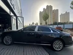 2021 Audi A8L 50 TFSI quattro Luxury, белый — фото 2
