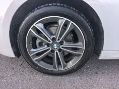 2022 BMW 1 Series 120i M Sport, белый — фото 4