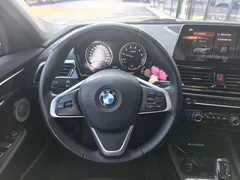 2022 BMW 1 Series 120i M Sport, белый — фото 9