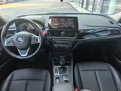 2022 BMW 1 Series 120i M Sport, белый — фото 10