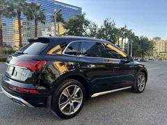 2022 Audi Q5L 45T Luxury Dynamic, чёрный — фото 4
