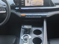 2022 Changan UNI-V 1.5T Premium — фото 3