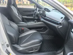 2022 Changan UNI-V 1.5T Premium — фото 5
