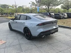 2022 Changan UNI-V 1.5T Premium — фото 16
