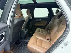 2023 Volvo XC60 4WD Luxury, белый — фото 5