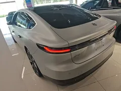 2024 Nio ET7 100kWh Executive Signature — фото 5