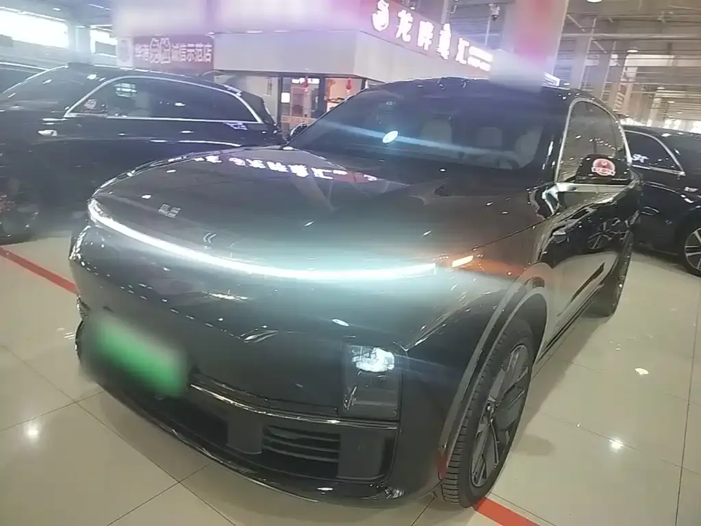 2025 Li Auto L7