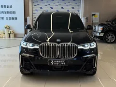 2021 BMW X7 xDrive40i Executive M Sport Package, чёрный — фото 2