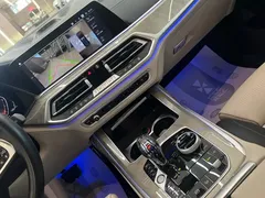2021 BMW X7 xDrive40i Executive M Sport Package, чёрный — фото 11