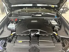 2022 Audi Q8 55 TFSI Luxury Dynamic, чёрный — фото 8