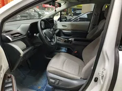2021 Toyota Sienna 2.5L Hybrid Comfort, белый — фото 5