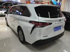 2021 Toyota Sienna 2.5L Hybrid Comfort, белый — фото 7