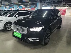 2022 Volvo XC90 B5 Luxury 7, чёрный — фото 1