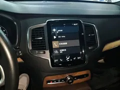 2022 Volvo XC90 B5 Luxury 7, чёрный — фото 13