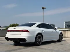 2022 Audi A7L 45 TFSI quattro S-line, белый — фото 3