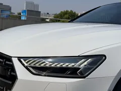 2022 Audi A7L 45 TFSI quattro S-line, белый — фото 4