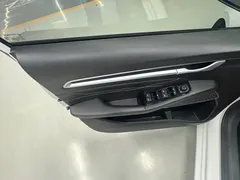 2022 Geely Emgrand 4th Gen 1.5L CVT Luxury, белый — фото 12