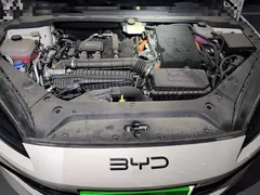 2024 BYD Seal 06 DM-i PHEV 120km Premium, белый — фото 21