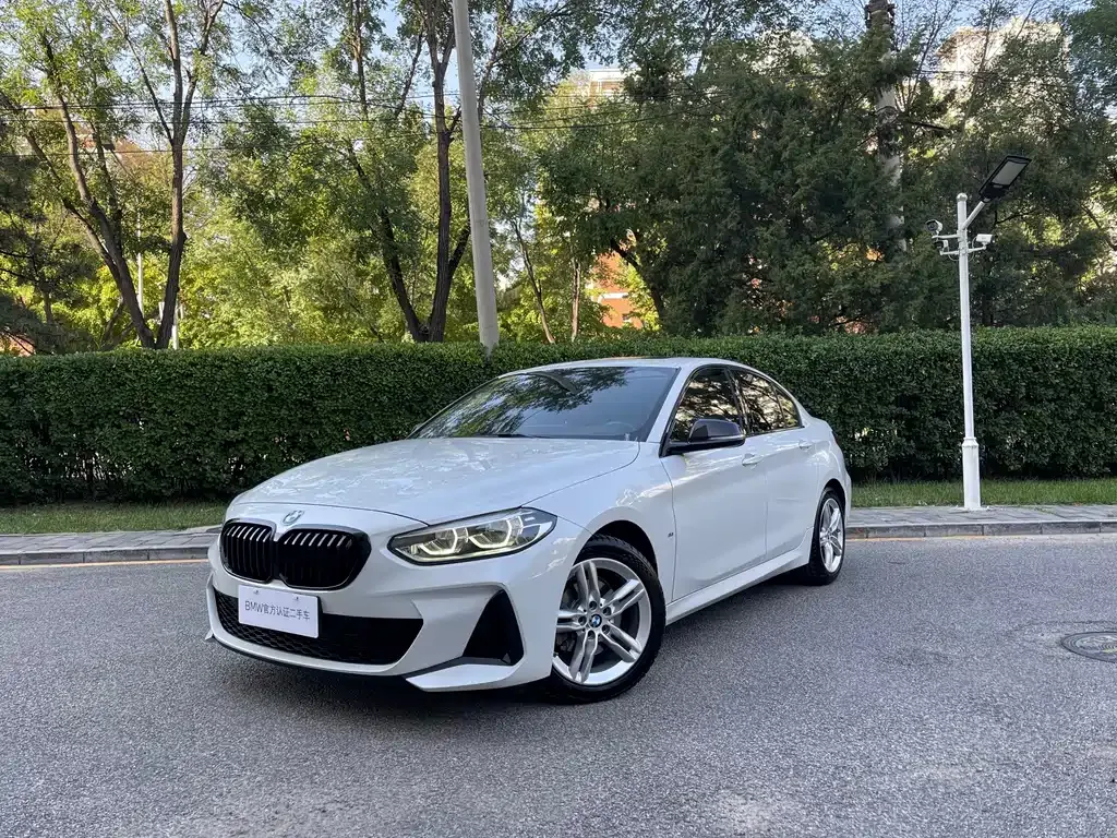 2023 BMW 1 Series 120i M Sport Night Edition