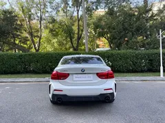2023 BMW 1 Series 120i M Sport Night Edition, белый — фото 4