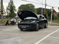 2022 Porsche Macan 2.0T, синий — фото 1