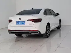 2023 Volkswagen Sagitar 300TSI DSG, белый — фото 3