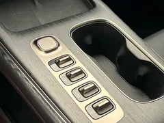 2024 Xiaomi SU7 4WD Max Founder, белый — фото 9