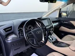 2021 Toyota Alphard Hybrid 2.5L Premium, чёрный — фото 16