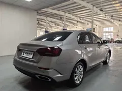 2021 Geely Emgrand UP 1.5L CVT Luxury — фото 4