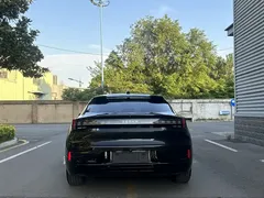 2022 Zeekr 001 Long Range Dual Motor WE EV, чёрный — фото 10