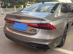 2022 Audi A7L 45 TFSI quattro S-line Black Package — фото 3