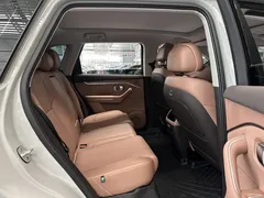 2027 Leapmotor C10 660 Smart Premium — фото 15
