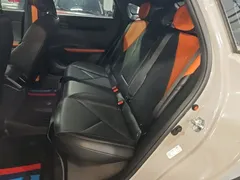 2022 Changan UNI-V 1.5T Premium — фото 17