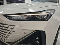 2022 Changan UNI-V 1.5T Premium — фото 24