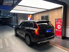 2021 Volvo XC90 7-seat, чёрный — фото 4