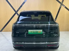 2026 Aito M7 EREV Ultra 4WD 5-seat 192-line Lidar, зелёный — фото 24