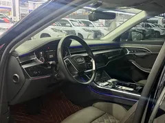 2023 Audi A8L 50 TFSI quattro Select, чёрный — фото 5
