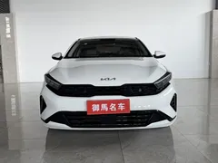 2023 Kia Cerato 1.5L CVT Luxury, белый — фото 2
