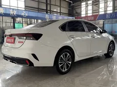 2023 Kia Cerato 1.5L CVT Luxury, белый — фото 6