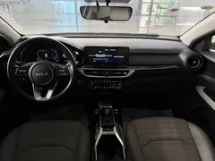 2023 Kia Cerato 1.5L CVT Luxury, белый — фото 9